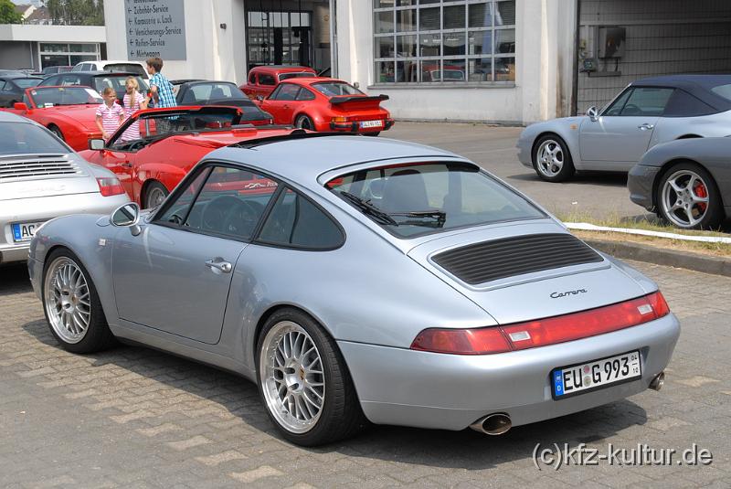 Porsche Zentrum Aachen 8802.JPG